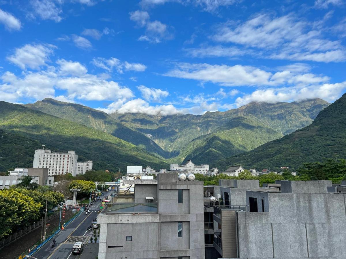 岚翠文旅（电梯民宿） 花莲市 外观 照片